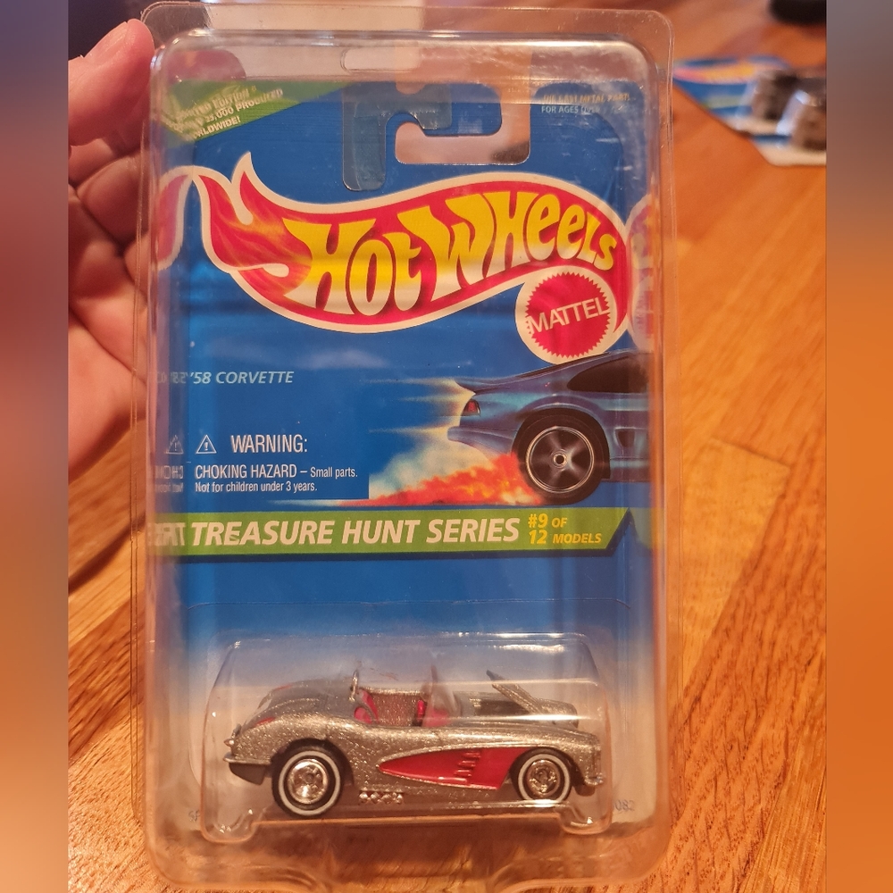 Hot Wheels Treasure Hunt Series '58 Corvette Silver #9/12 1995 NIB